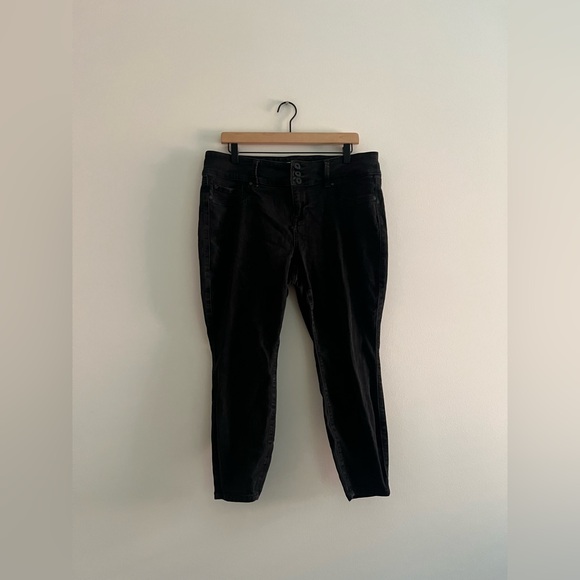 Torrid Black Jeggings Women’s Size 16XS Extra Short - Picture 1 of 7